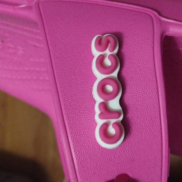 COPY - Pink Crocs sandals - Picture 2 of 2